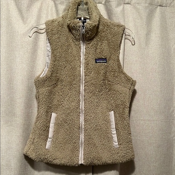 Patagonia Jackets & Blazers - Patagonia Women's Los Gatos Fleece Vest Khaki Size Small
